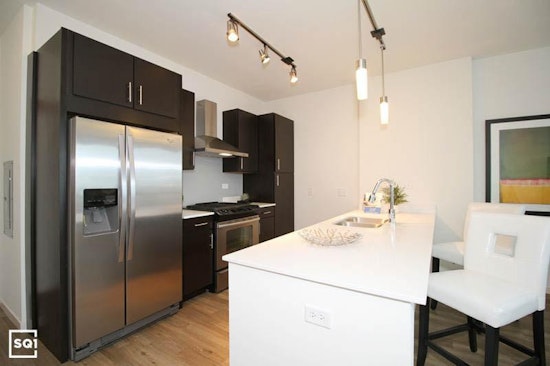 What will $2,000 rent you in Lake View East, today?