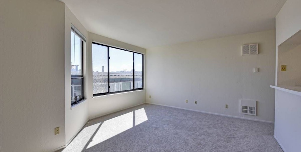 What will $2,500 rent you in Nob Hill, right now?