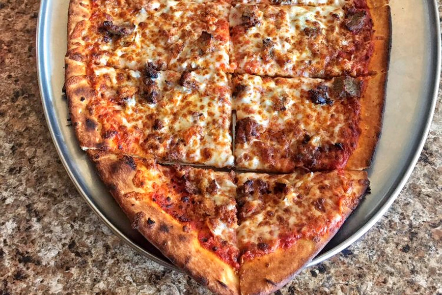 Minneapolis's 5 top spots for budget-friendly pizza