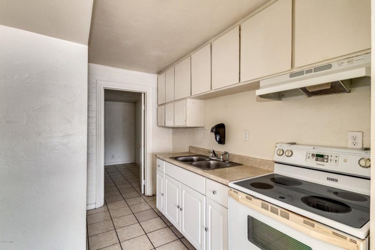 Renting in Phoenix: What will $700 get you?