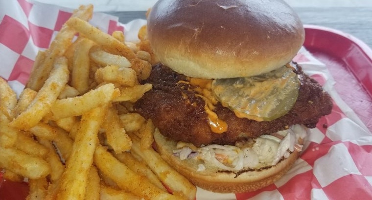 24 Hot Chicken & Waffle Bar makes Studio City debut