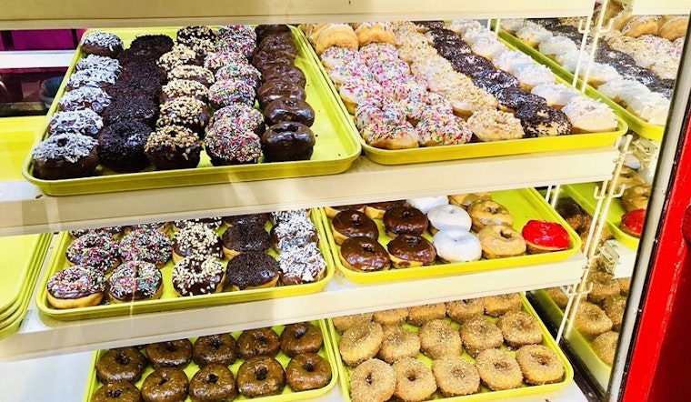 Explore the 4 top spots in Henderson's Valley View neighborhood