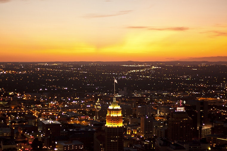 Top San Antonio news: Smoking to be illegal in parks; driver crashes into home after chase; more