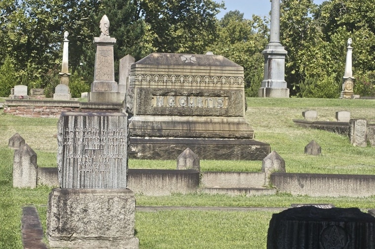Top Sacramento news: Vandals break headstones at historic cemetery; sketch of shooting suspect; more
