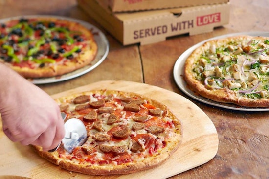Aurora's 4 favorite spots for budget-friendly pizza