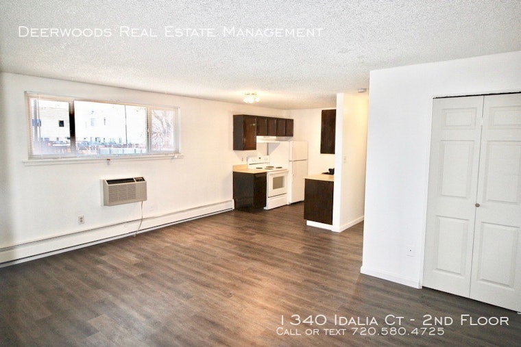 Renting in Aurora: What's the cheapest apartment available right now?