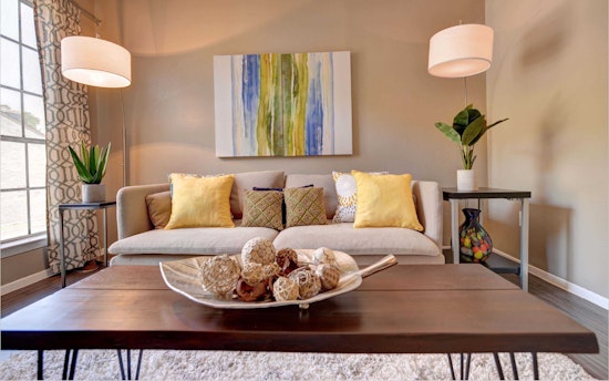 What will $700 rent you in Northeast Dallas, today?