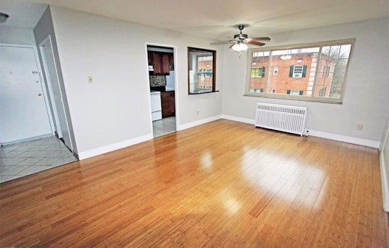 What will $1,100 rent you in Shadyside, this month?