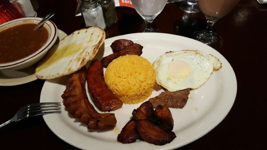 Explore the 4 top spots in Orlando's South Semoran neighborhood