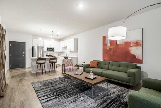 Renting in Omaha: What will $800 get you?