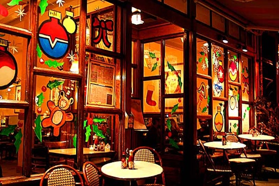 Last Day to Vote in the 2010 Holiday Window Contest!