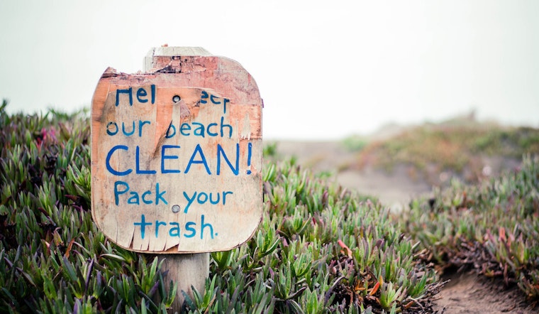 Stanley Roberts Spots People Behaving Badly At Ocean Beach