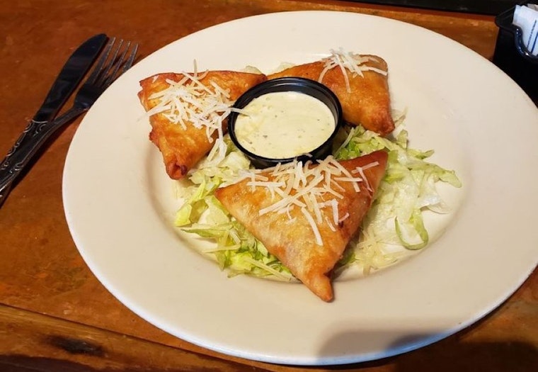 Find seafood and more at the French Quarter's new Bateau Restaurant & Bar