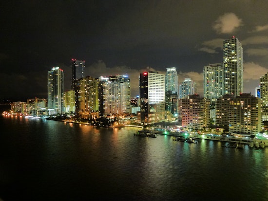 Top Miami news: 2 shot while driving; bank deploys child-size greeter robot; more
