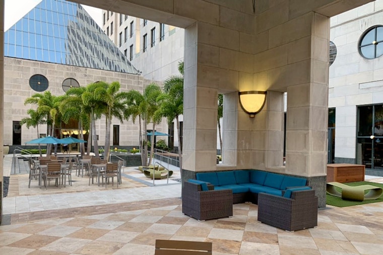 New lounge Courtyard 390 now open in downtown Orlando