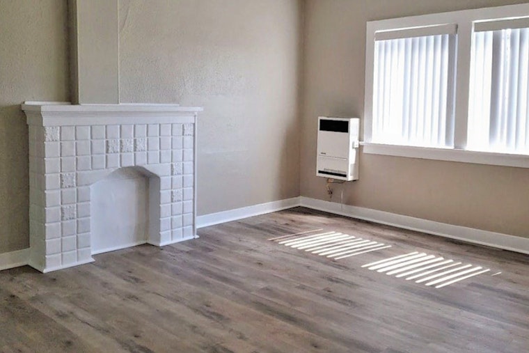 Renting in Long Beach: What's the cheapest apartment available right now?