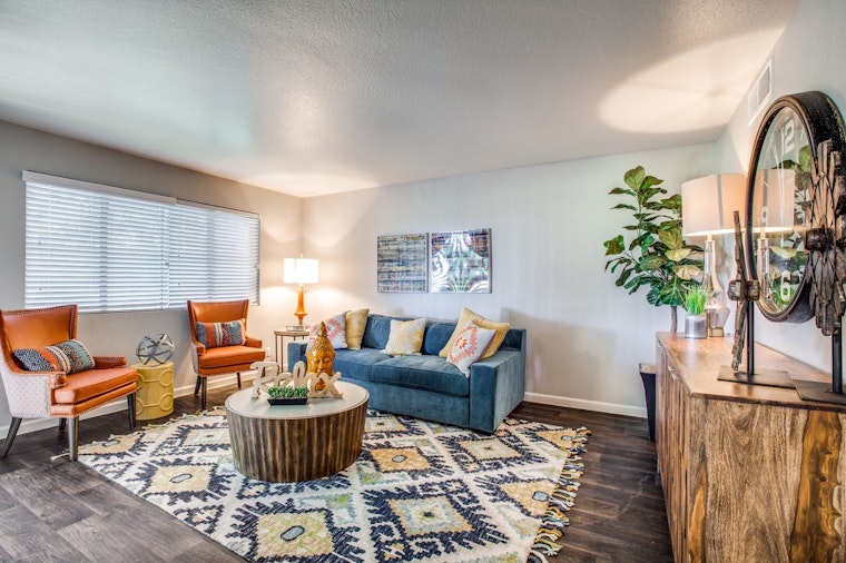 What will $800 rent you in Woodhaven, this month?