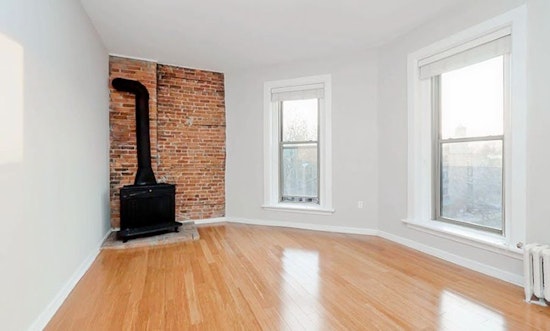 Renting in Chicago: What will $1,700 get you?