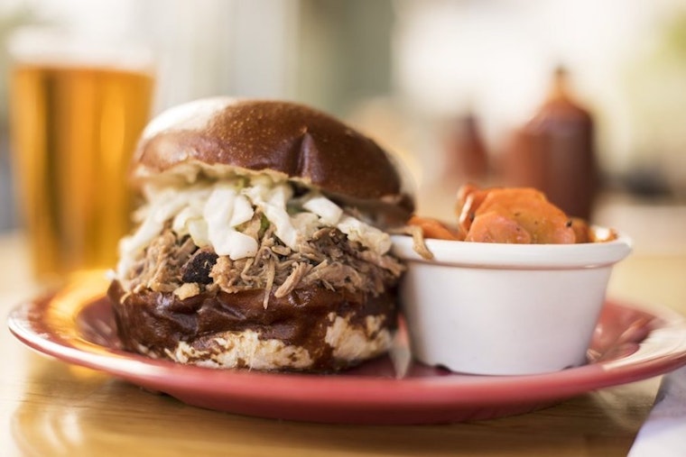 5 top spots for barbecue in Long Beach