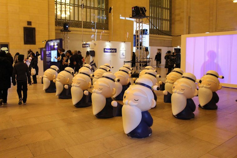 2-Day Pop-Up Exhibit in NYC's Grand Central Terminal Spreads Knowledge of Chinese Culture