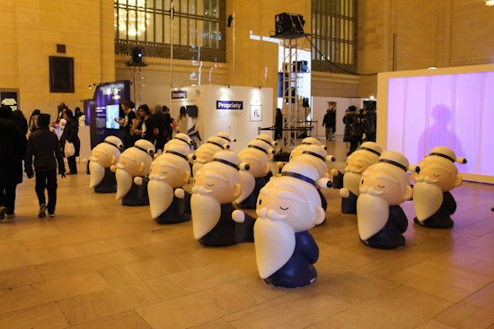 2-Day Pop-Up Exhibit in NYC's Grand Central Terminal Spreads Knowledge of Chinese Culture