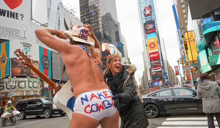 6 Hilarious Yelp Reviews of Your NY Landmarks