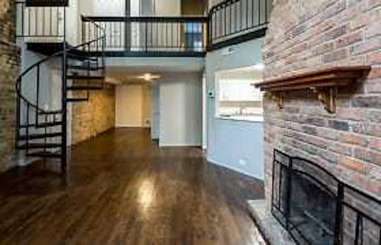 What will $2,200 rent you in Lake View East, this month?