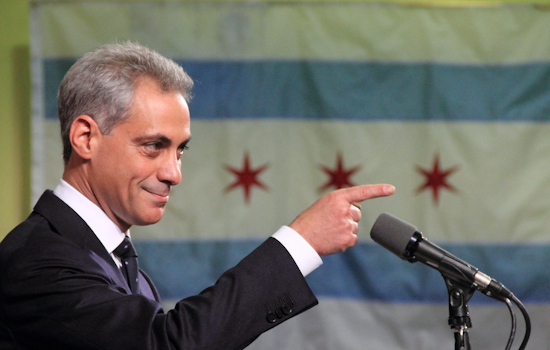 Top Chicago news: Emanuel going to Wall Street firm; cops warn against gun-shaped phone cases; more