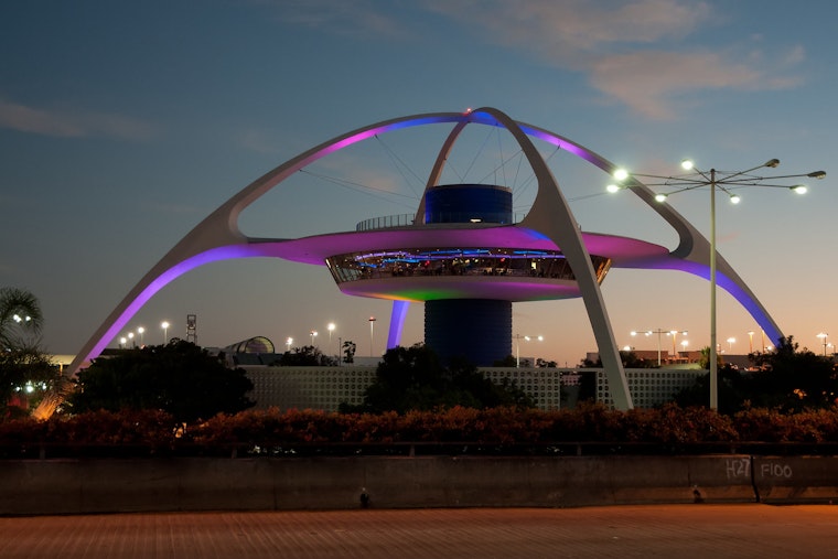 Top LA news: Power surge at LAX leaves passengers stuck; idling parked cars could be banned; more
