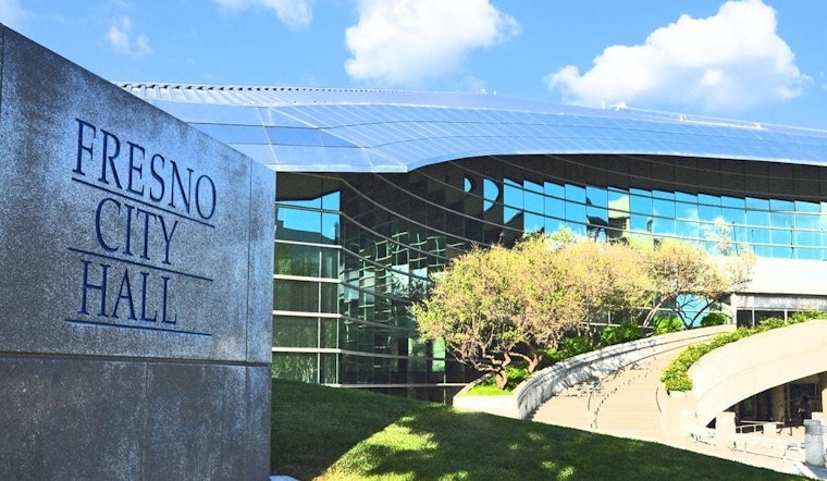 Top Fresno news: City Council members meet with AOC; police search for bank robbery suspect; more
