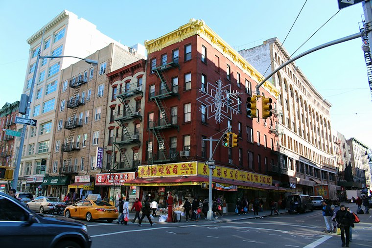 Chinatown for Lunch, Little Italy for Dessert