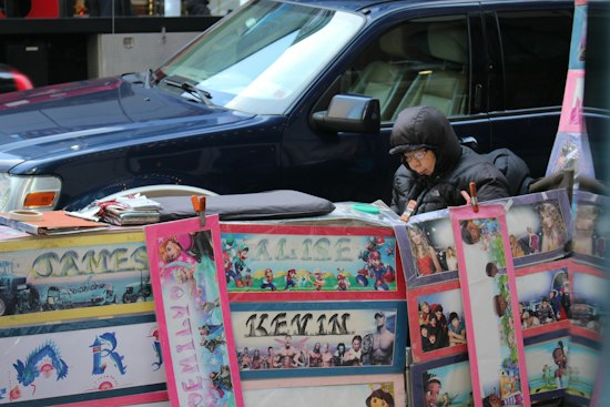 Chinese Street Artists Drawn to Battle