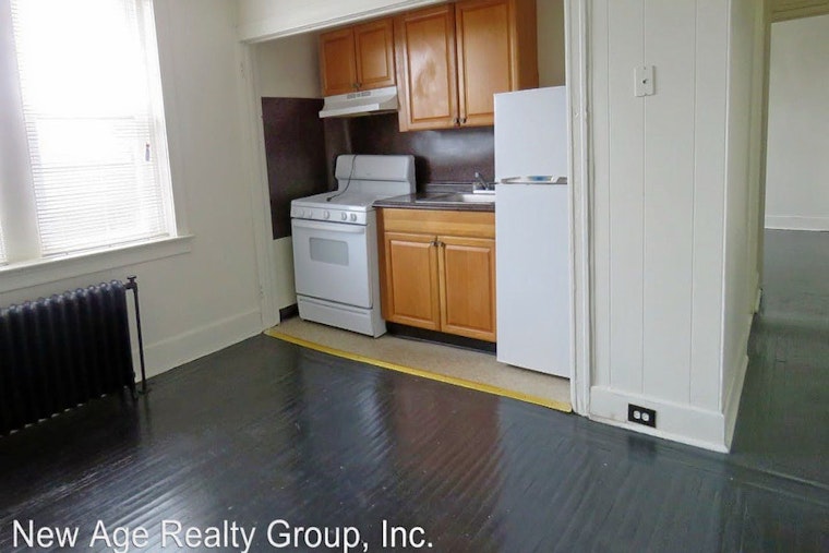 What will $800 rent you in Kingesessing, this month?