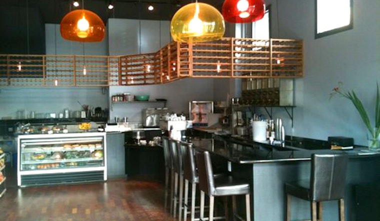 Brazen Robbery Thwarted at Cafe Divis