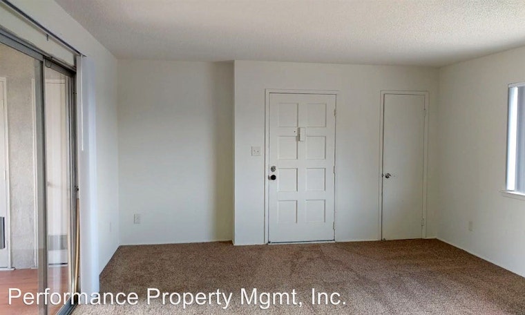 Renting in Fresno: What will $900 get you?