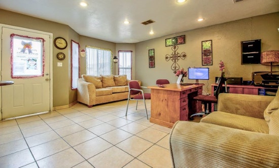 What will $1,000 rent you in South Mountain, this month?