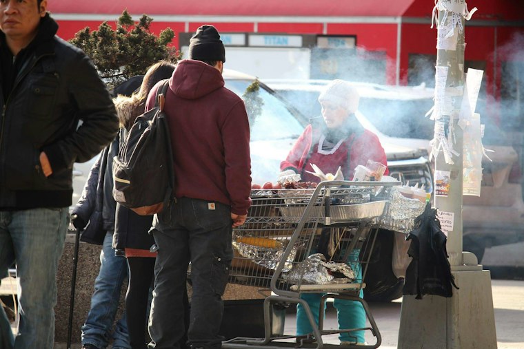 I Ate Food Served Out of a Shopping Cart and it was Delicious