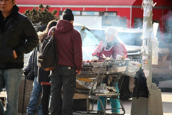 I Ate Food Served Out of a Shopping Cart and it was Delicious