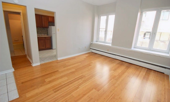 What will $900 rent you in Shadyside, this month?