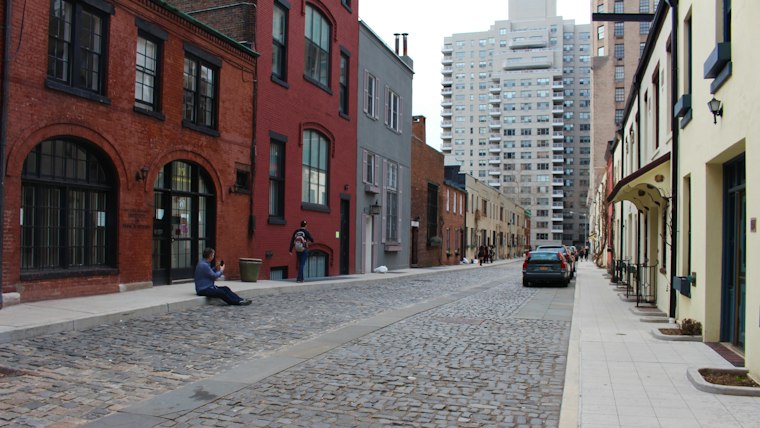 Seeing France and Germany In a New York Alley