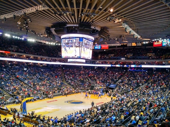 Top Oakland news: Thousands without power yesterday; Warriors keep their season alive; more