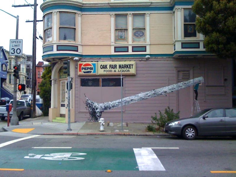 New Mural Appears on Scott Street