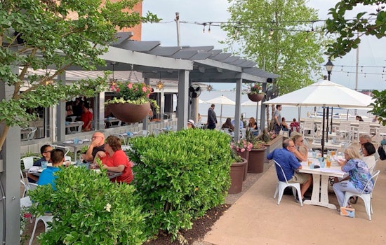 Raw Bar brings seafood and more to Canton