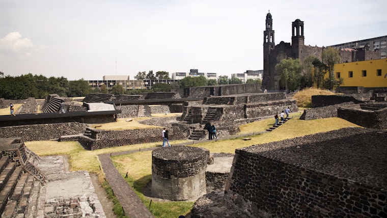 The History of La Plaza de las Tres Culturas