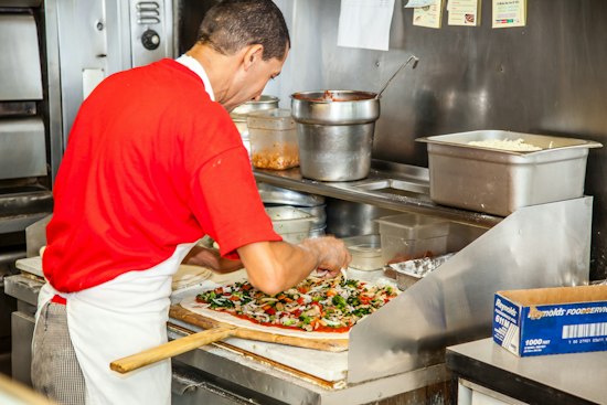 The History of New York Pizza