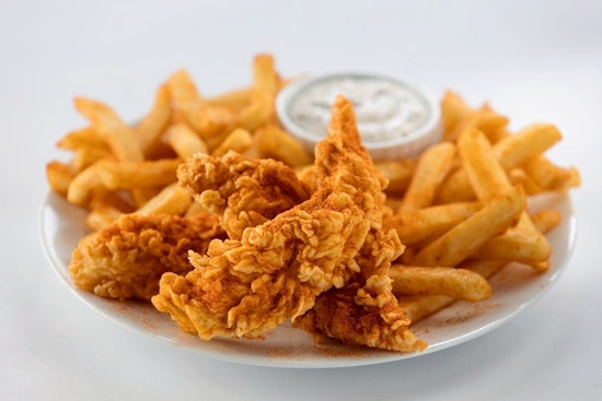 New Golden Chick location makes Minnetex debut, serving chicken tenders and more