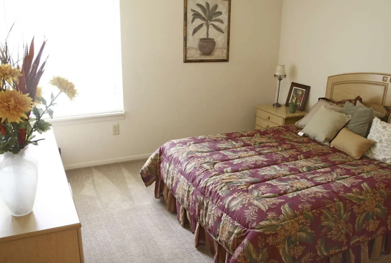What will $900 rent you in Northern Woods, this month?