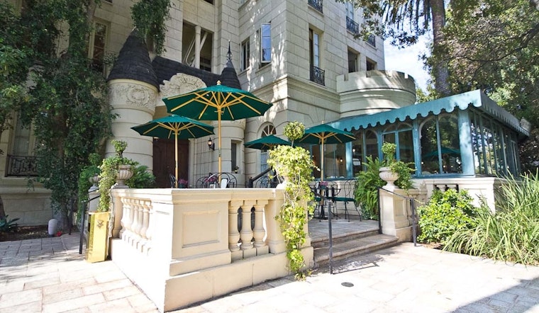 Vice City Guide: Drink at Renaissance Restaurant