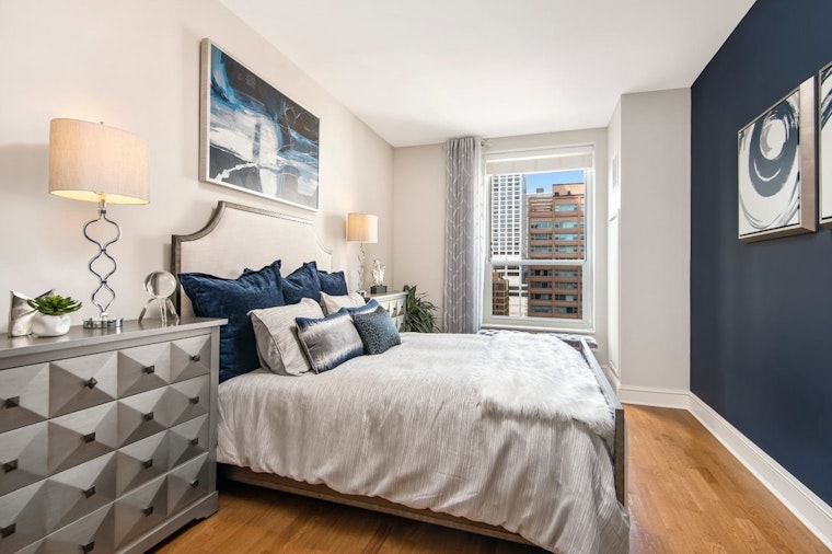 Renting in Chicago: What will $3,100 get you?