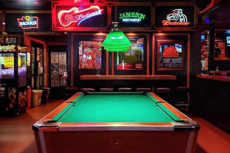 Celebrate Pride Month at the best gay bars in Seattle